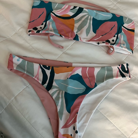 Custom Bikini - Picture 2 of 3